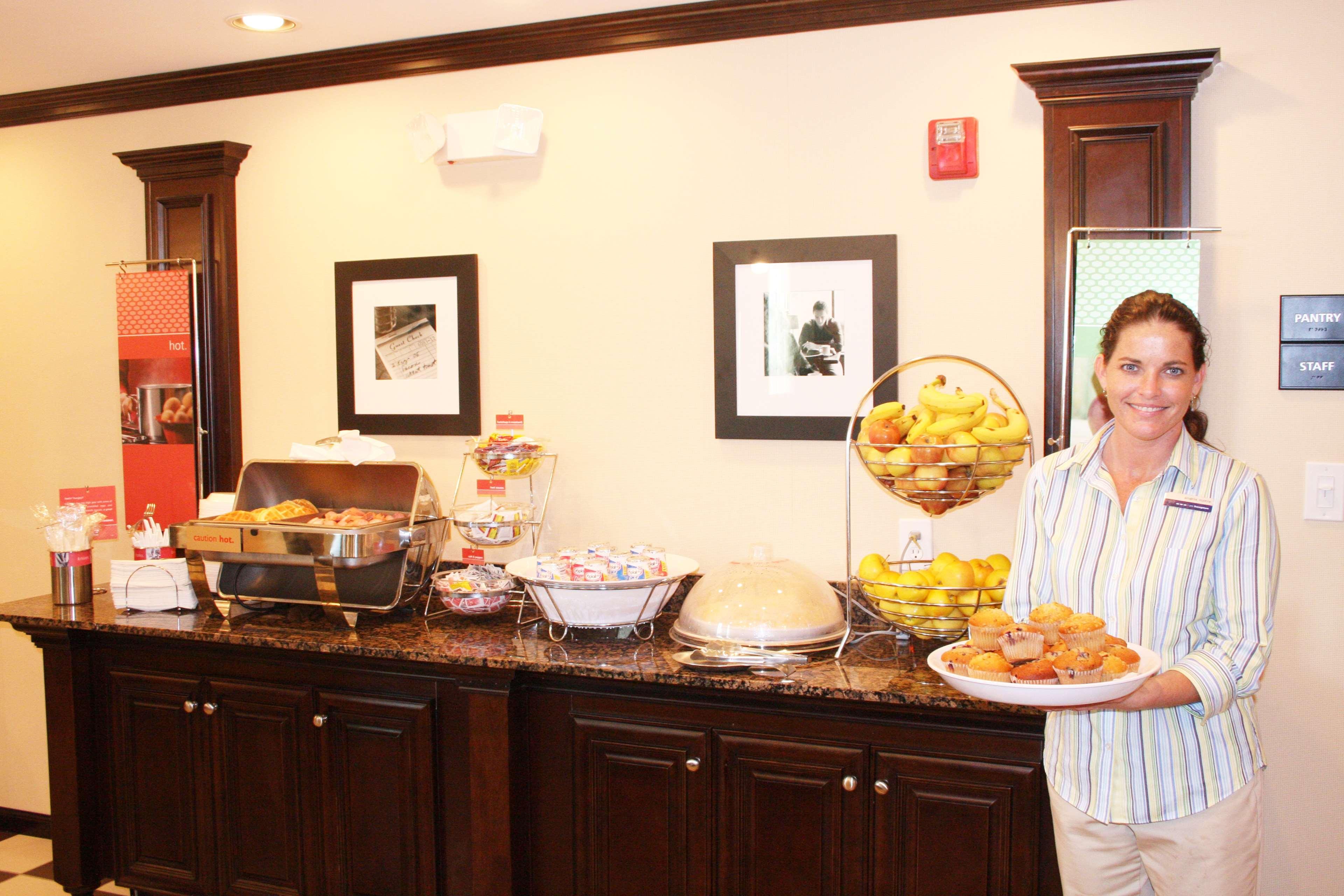 Hampton Inn & Suites Phenix City- Columbus Area מסעדה תמונה